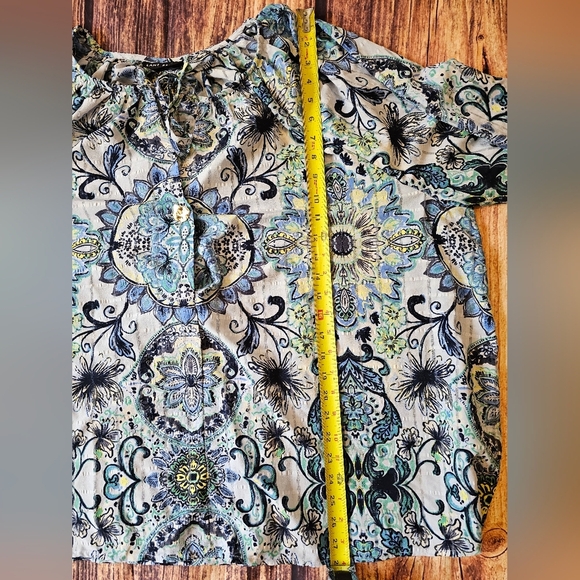 Lane Bryant Size 26/28 (4X) 3/4 Sleeve Notch Neck Tie Front Blouse Blue Geo Flor - Picture 10 of 11